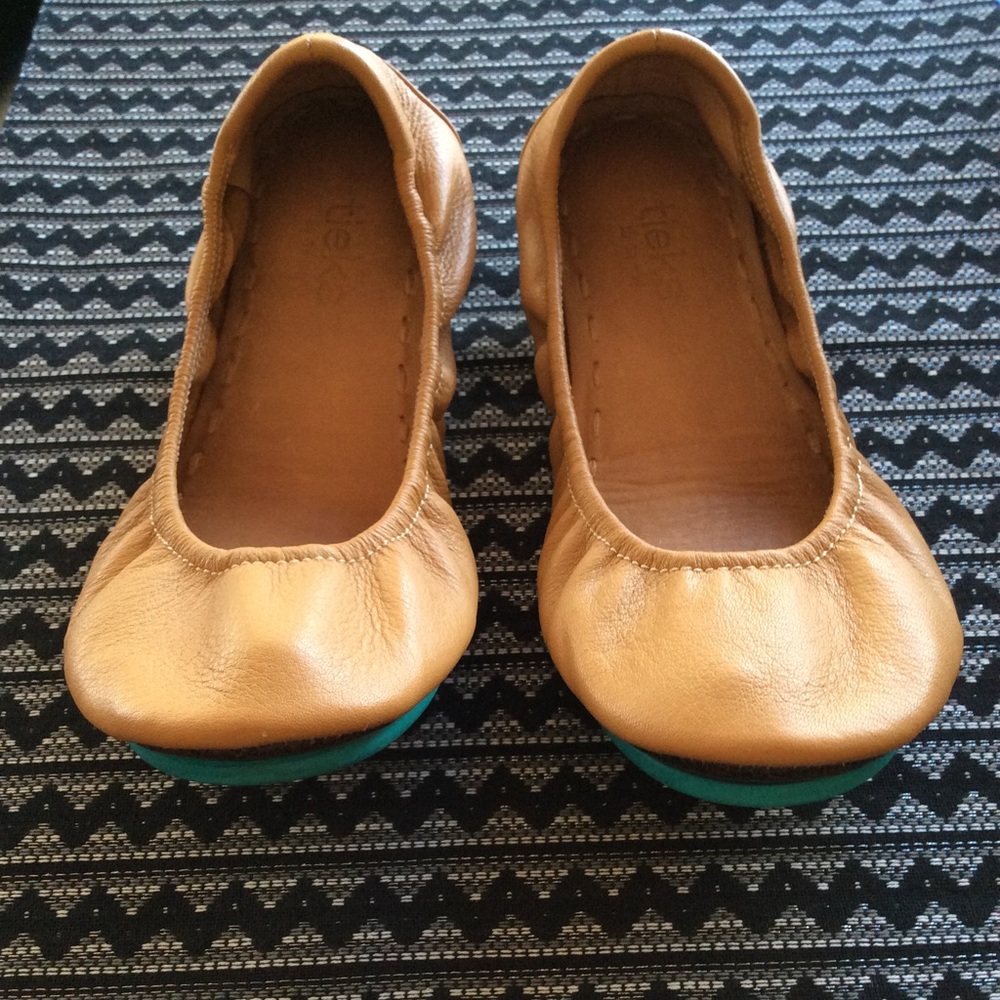 Tieks Camel